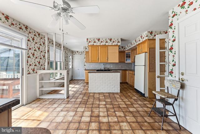 3123 N EAST AVE, Vineland, NJ 08360