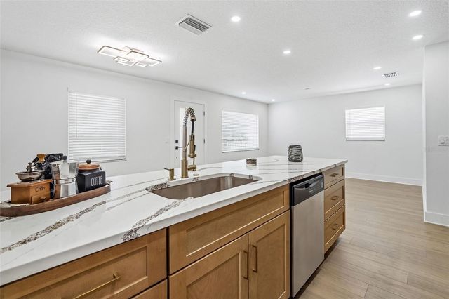 3314 W AILEEN STREET, Tampa, FL 33607
