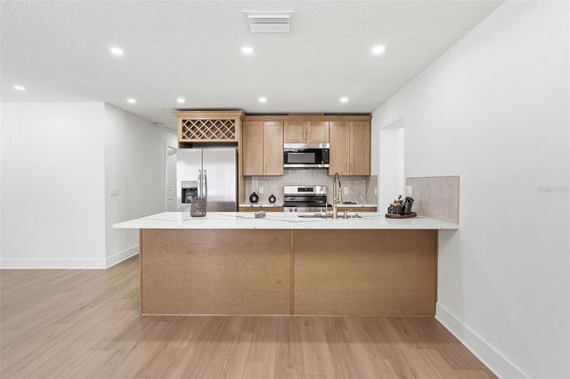 3314 W AILEEN STREET, Tampa, FL 33607