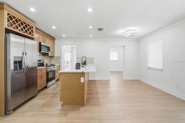 3314 W AILEEN STREET, Tampa, FL 33607