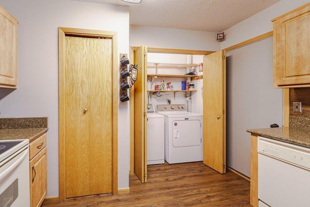 13154 Meadowood Curve NW 10NW, Coon Rapids, MN 55448