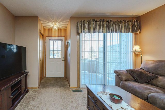 13154 Meadowood Curve NW 10NW, Coon Rapids, MN 55448