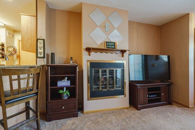 13154 Meadowood Curve NW 10NW, Coon Rapids, MN 55448