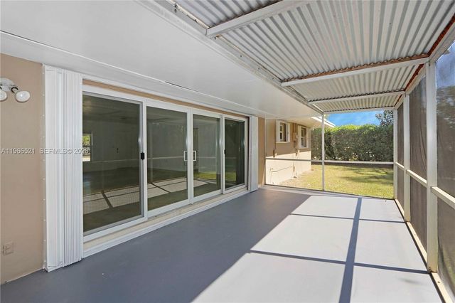 8820 SW 85th St, Miami, FL 33173