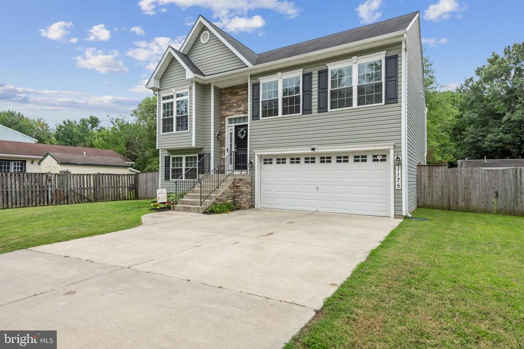 1175 MAPLE AVE, Shady Side, MD 20764