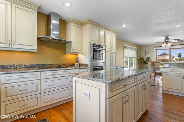 231 Fairway Drive, Pass Christian, MS 39571