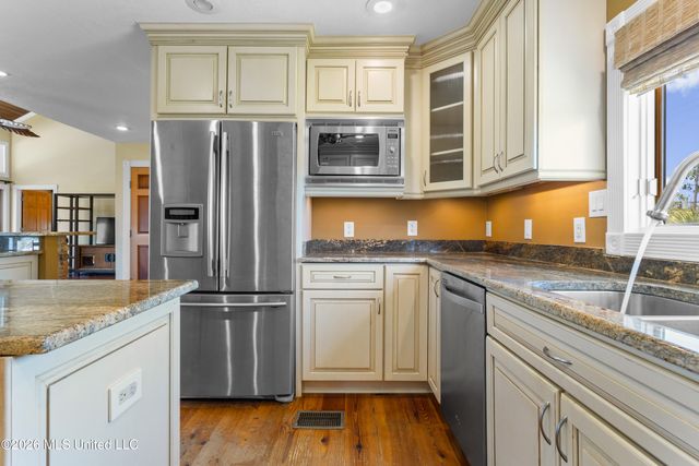 231 Fairway Drive, Pass Christian, MS 39571