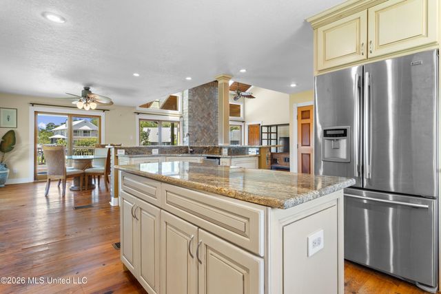 231 Fairway Drive, Pass Christian, MS 39571