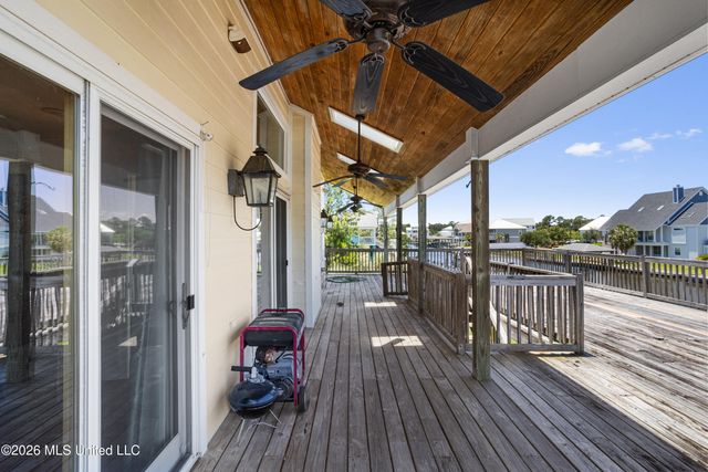 231 Fairway Drive, Pass Christian, MS 39571