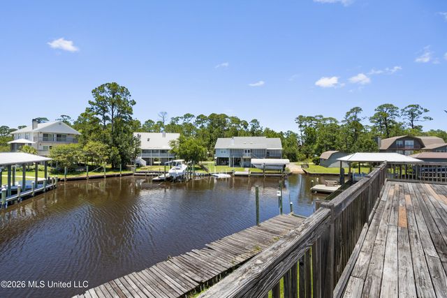 231 Fairway Drive, Pass Christian, MS 39571