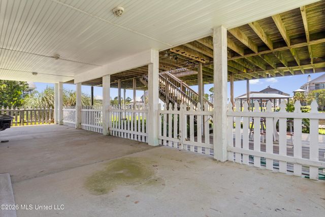 231 Fairway Drive, Pass Christian, MS 39571