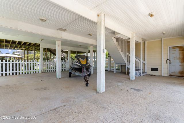 231 Fairway Drive, Pass Christian, MS 39571