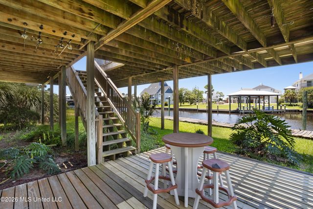 231 Fairway Drive, Pass Christian, MS 39571
