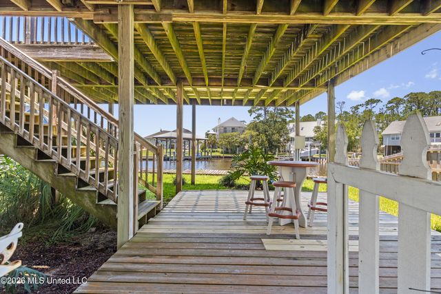 231 Fairway Drive, Pass Christian, MS 39571