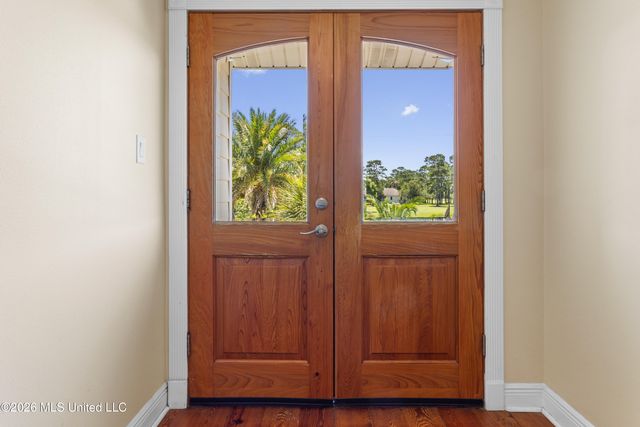 231 Fairway Drive, Pass Christian, MS 39571