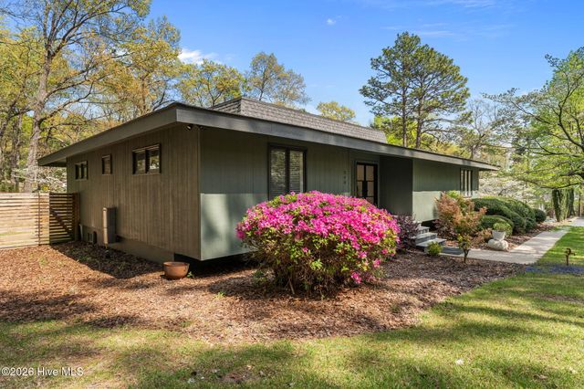 240 Maples Road, Southern Pines, NC 28387