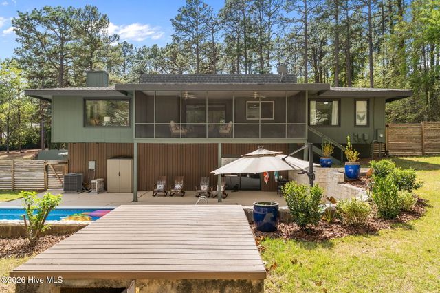 240 Maples Road, Southern Pines, NC 28387