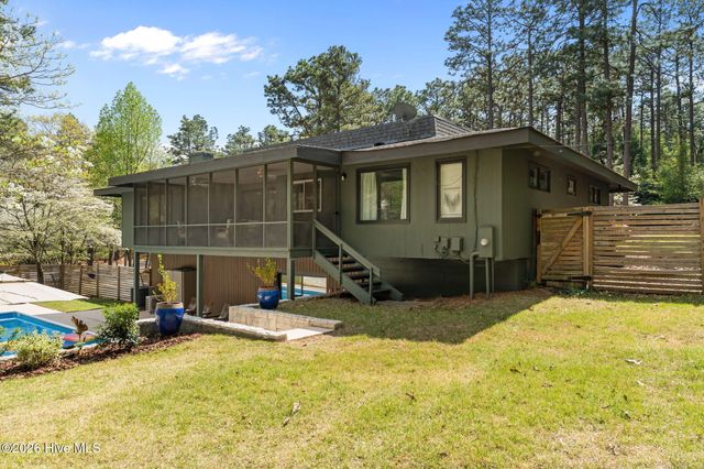 240 Maples Road, Southern Pines, NC 28387