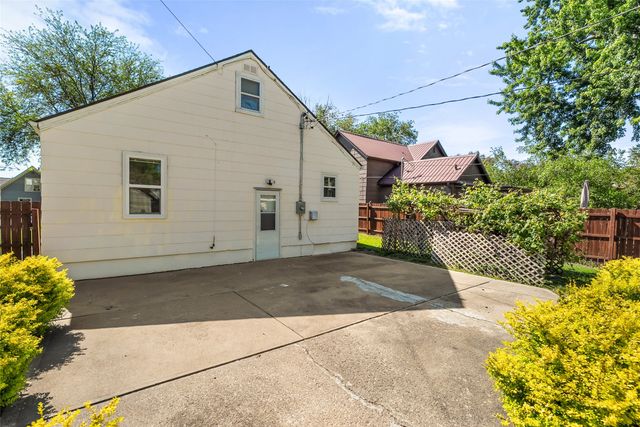 1420 5th Street, Perry, IA 50220