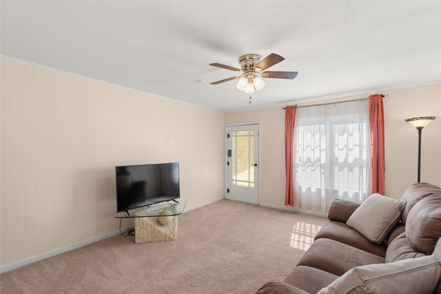 1420 5th Street, Perry, IA 50220