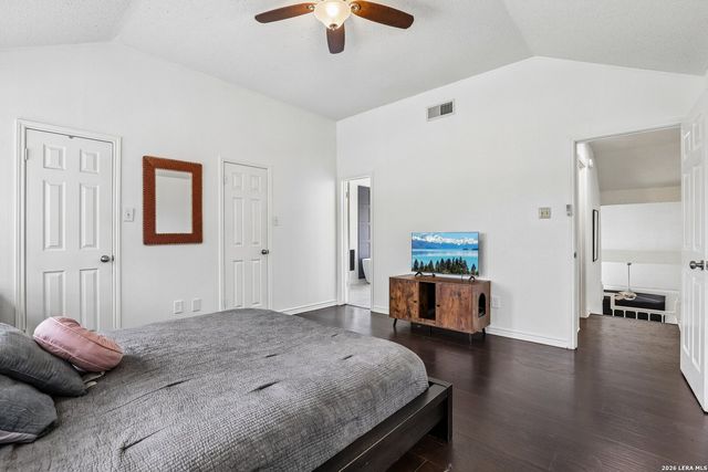 959 Hedgestone Dr, San Antonio, TX 78258