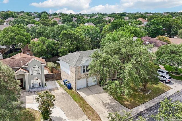 959 Hedgestone Dr, San Antonio, TX 78258