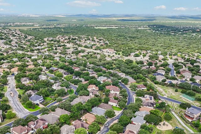 959 Hedgestone Dr, San Antonio, TX 78258