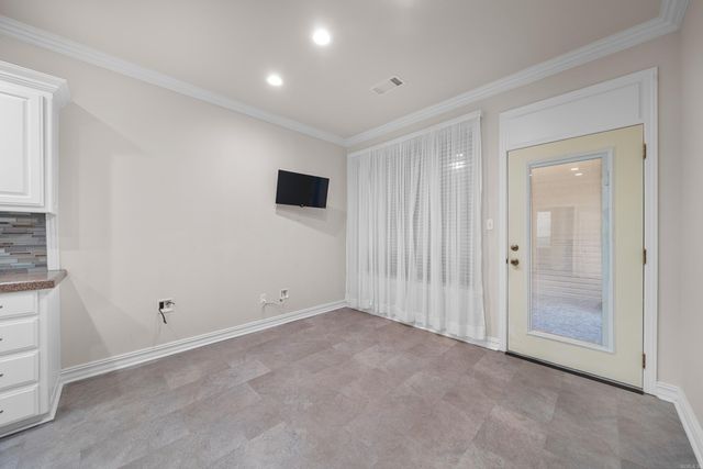 9 Graham Gardens, Hot Springs, AR 71901