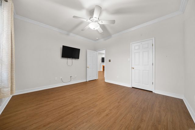 9 Graham Gardens, Hot Springs, AR 71901