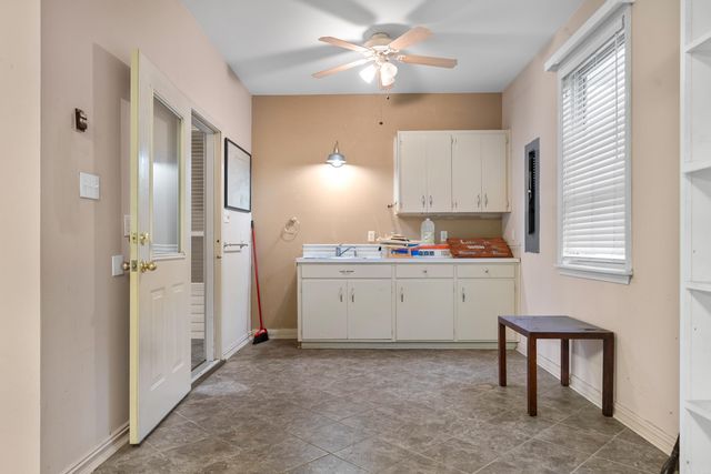 9 Graham Gardens, Hot Springs, AR 71901