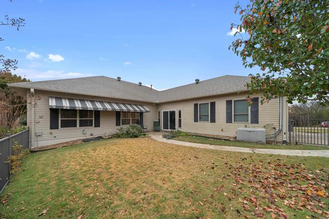 9 Graham Gardens, Hot Springs, AR 71901