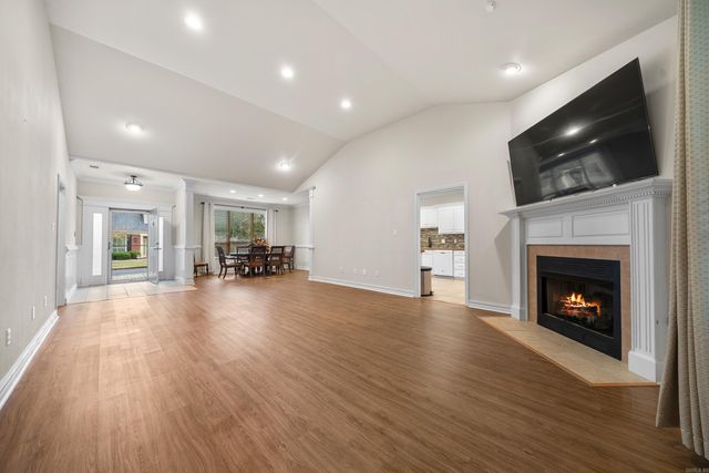 9 Graham Gardens, Hot Springs, AR 71901