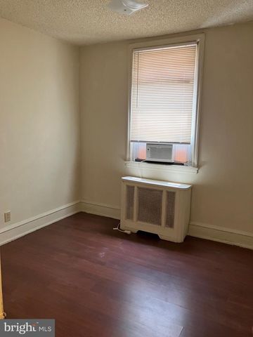 237 S 10TH ST, Philadelphia, PA 19107