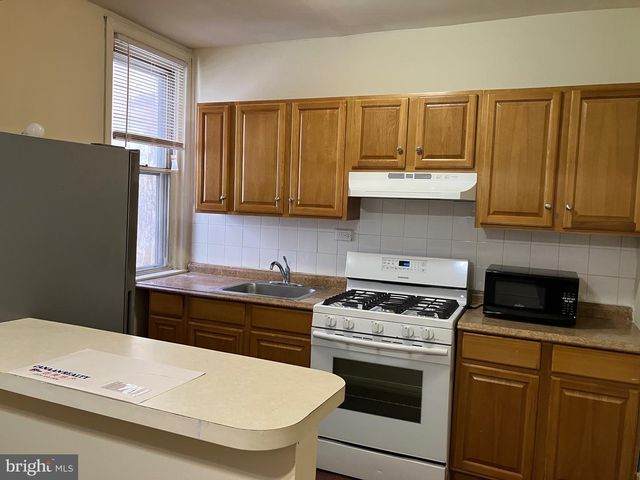 237 S 10TH ST, Philadelphia, PA 19107