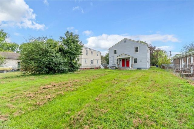 1621 Deep Creek BLVD, Portsmouth, VA 23704