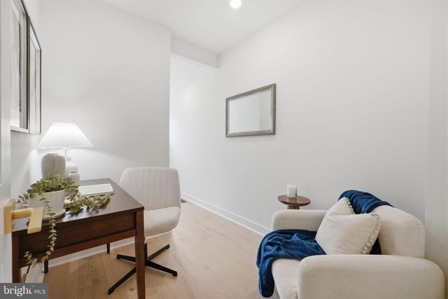 220 V ST NE, Washington, DC 20002