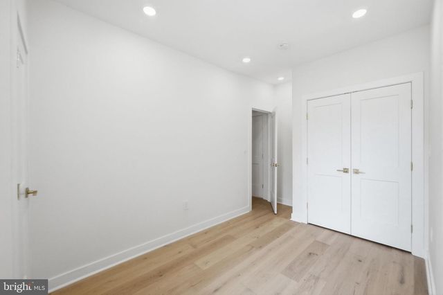 220 V ST NE, Washington, DC 20002