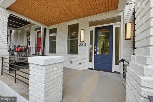 220 V ST NE, Washington, DC 20002