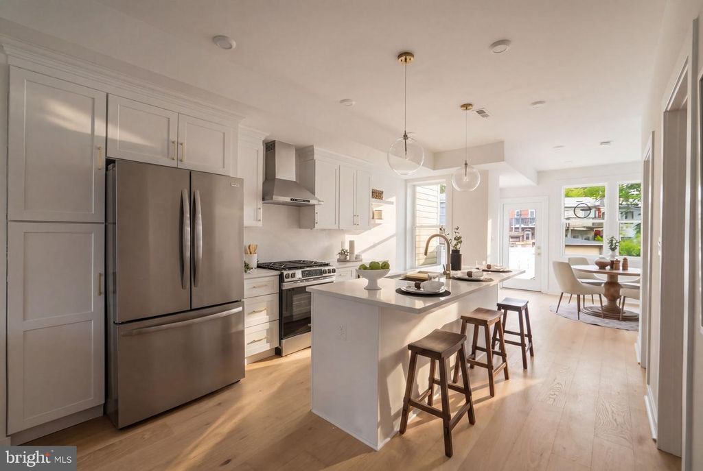 220 V ST NE, Washington, DC 20002