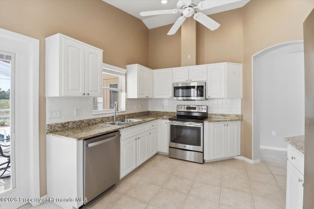 250 Royal Palm Way, Spring Hill, FL 34608