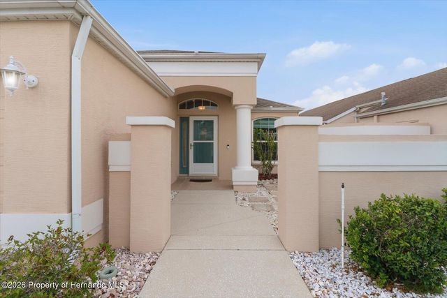 250 Royal Palm Way, Spring Hill, FL 34608