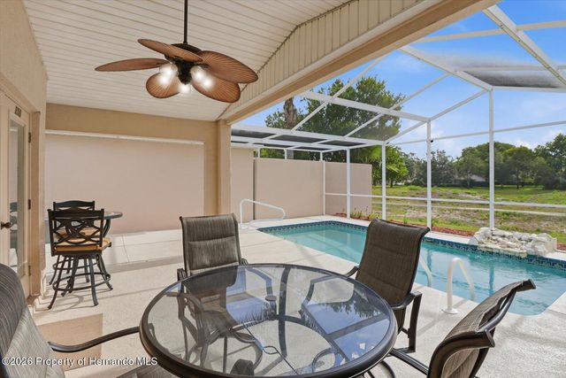 250 Royal Palm Way, Spring Hill, FL 34608