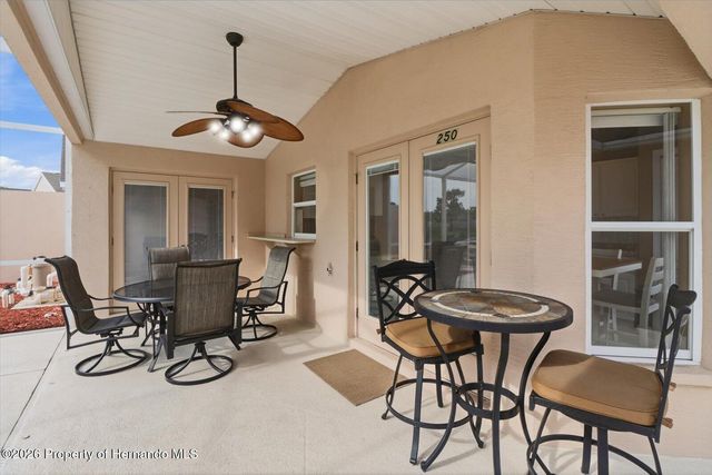 250 Royal Palm Way, Spring Hill, FL 34608