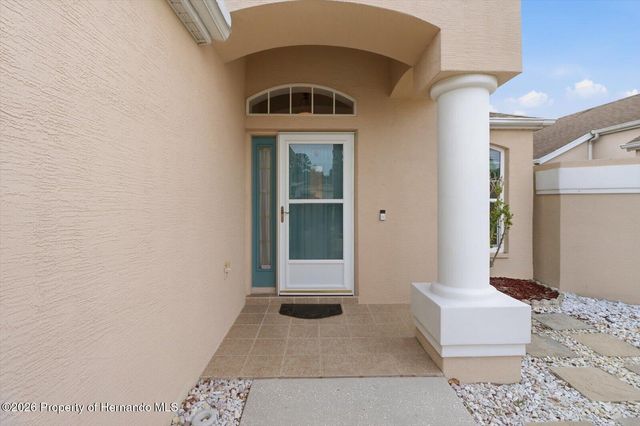 250 Royal Palm Way, Spring Hill, FL 34608