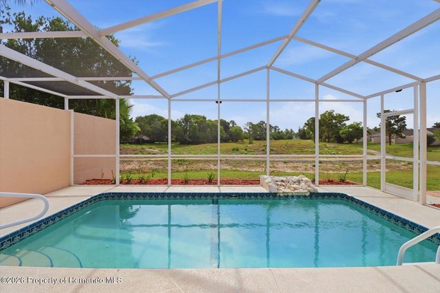 250 Royal Palm Way, Spring Hill, FL 34608