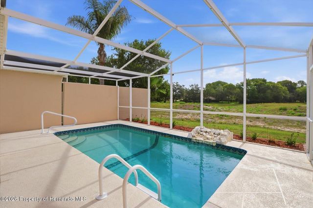 250 Royal Palm Way, Spring Hill, FL 34608