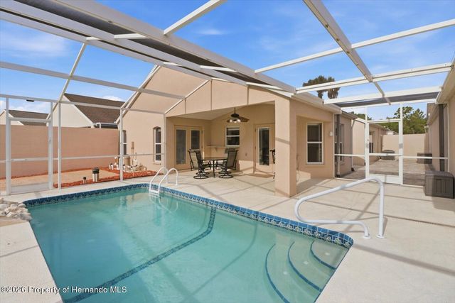250 Royal Palm Way, Spring Hill, FL 34608