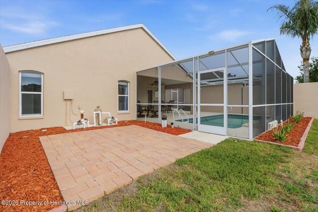 250 Royal Palm Way, Spring Hill, FL 34608