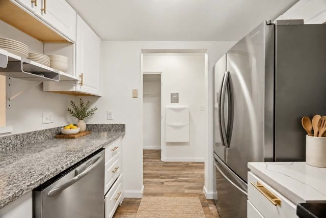 14 Boston St 1A, Somerville, MA 02143