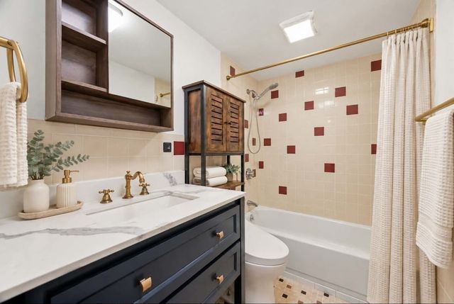 14 Boston St 1A, Somerville, MA 02143